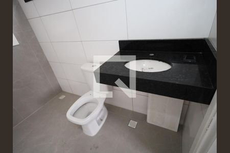 Banheiro da Suíte 2 de casa à venda com 3 quartos, 125m² em Cipava, Osasco