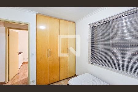 Quarto 2 de apartamento para alugar com 2 quartos, 55m² em Parque Jose Alex Andre, Carapicuíba