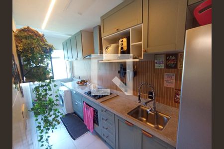 Cozinha de apartamento à venda com 2 quartos, 60m² em Itanhangá, Rio de Janeiro