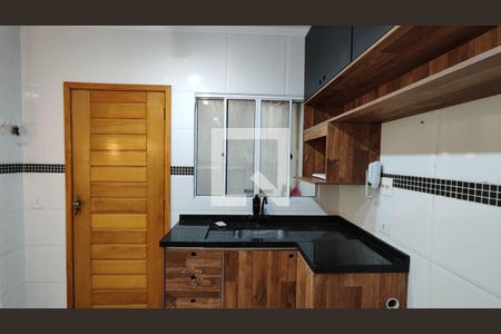 Cozinha de casa para alugar com 2 quartos, 50m² em Itaquera, São Paulo