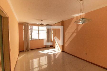 Sala de apartamento à venda com 3 quartos, 140m² em Icaraí, Niterói