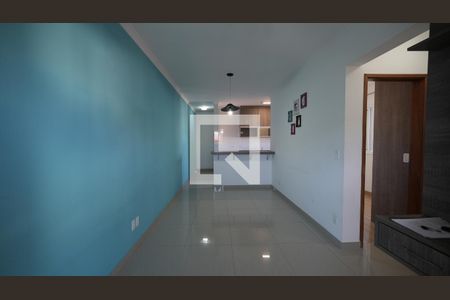 Sala de apartamento para alugar com 2 quartos, 100m² em Jardim Stella, Santo André