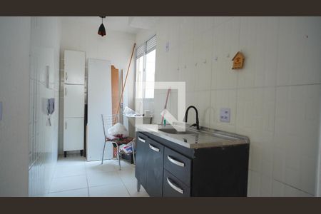 Cozinha e Área de Serviço de apartamento para alugar com 2 quartos, 42m² em Sarandi, Porto Alegre