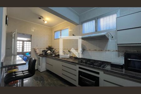 Casa à venda com 5 quartos, 382m² em Jardim Chapadão, Campinas
