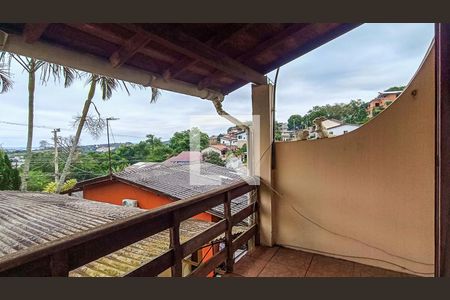 Varanda  de casa à venda com 3 quartos, 150m² em Vila Nova, Porto Alegre