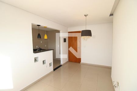 Sala / Cozinha de apartamento para alugar com 2 quartos, 55m² em Vila Curuçá Nova, São Paulo
