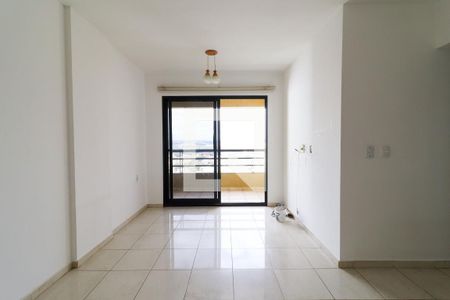 Sala de apartamento para alugar com 3 quartos, 82m² em Mansões Santo Antônio, Campinas