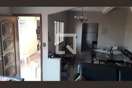 Casa à venda com 4 quartos, 180m² em Vila Nair, São Paulo