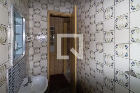 Banheiro de casa para alugar com 1 quarto, 50m² em Jardim Três Marias, São Paulo