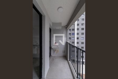 Varanda e Área de Serviço de apartamento à venda com 2 quartos, 42m² em Cidade Antônio Estêvão de Carvalho, São Paulo