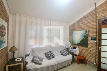 Sala de casa para alugar com 3 quartos, 105m² em Centro, Guarujá