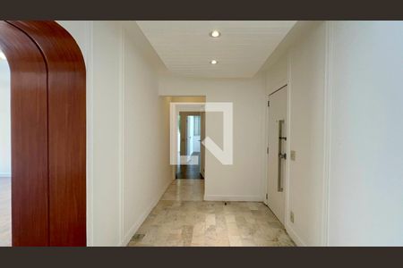 Hall social de apartamento à venda com 3 quartos, 167m² em Jardim Paulista, São Paulo