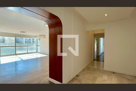 Hall social de apartamento à venda com 3 quartos, 167m² em Jardim Paulista, São Paulo