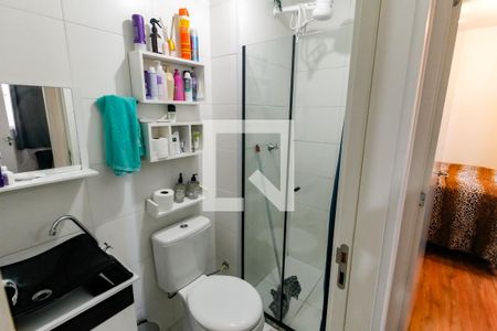 Banheiro de apartamento à venda com 2 quartos, 32m² em Parque Munhoz, São Paulo