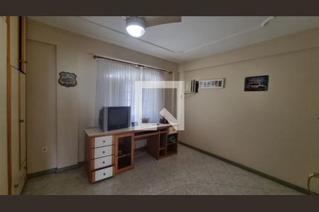 Quarto de casa de condomínio à venda com 6 quartos, 549m² em Jacarepaguá, Rio de Janeiro