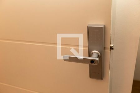 FECHADURA ELETRÔNICA de apartamento para alugar com 2 quartos, 65m² em Vila Itapura, Campinas