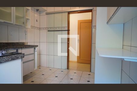 Cozinha  de apartamento para alugar com 3 quartos, 72m² em Auxiliadora, Porto Alegre