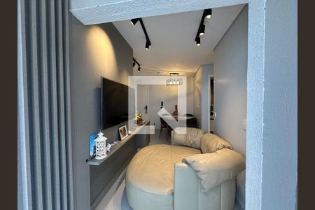 Sala de apartamento à venda com 2 quartos, 52m² em Alphaville Empresarial, Barueri