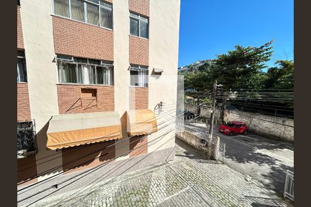 Vista da Sala de apartamento para alugar com 2 quartos, 50m² em Praça Seca, Rio de Janeiro