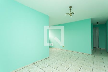 Sala  de apartamento à venda com 3 quartos, 66m² em Itaquera, São Paulo