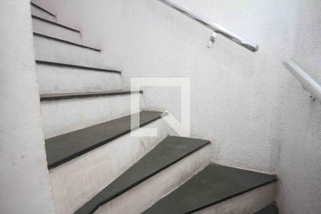 Corredor de casa à venda com 3 quartos, 150m² em Jardim Santa Teresinha, São Paulo