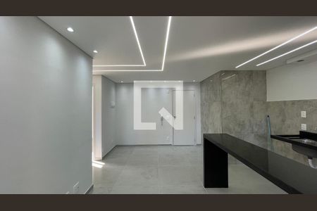 Sala/Cozinha/Área de Serviço  de casa para alugar com 2 quartos, 42m² em Cidade Antônio Estêvão de Carvalho, São Paulo