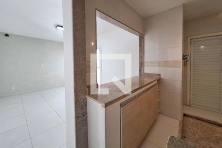 Sala de casa para alugar com 2 quartos, 95m² em Piratininga, Niterói