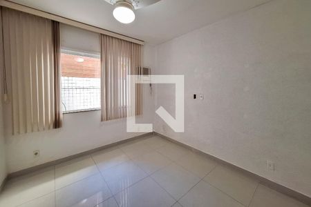 Quarto 1 de casa para alugar com 2 quartos, 95m² em Piratininga, Niterói