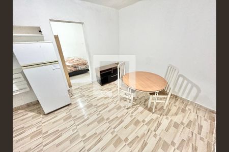 Sala/Cozinha de casa para alugar com 1 quarto, 40m² em Vila Roque, São Paulo