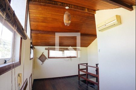 Quarto de casa de condomínio para alugar com 4 quartos, 242m² em Vargem Grande, Rio de Janeiro