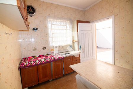 Cozinha de casa para alugar com 2 quartos, 180m² em Santo Amaro, São Paulo
