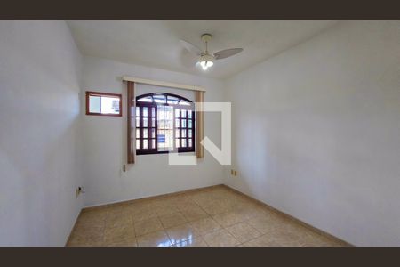 Quarto de casa à venda com 3 quartos, 430m² em Piedade, Rio de Janeiro