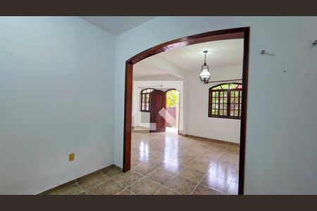 Sala de casa à venda com 3 quartos, 430m² em Piedade, Rio de Janeiro