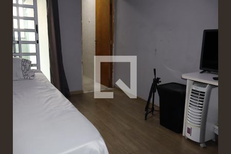 Quarto 1 de casa para alugar com 2 quartos, 150m² em Cidade Centenário, São Paulo