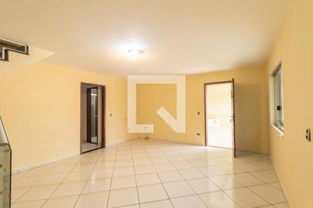 Sala de casa à venda com 4 quartos, 185m² em Pinheirinho, Curitiba