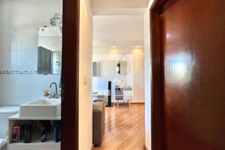 Corredor de apartamento à venda com 2 quartos, 50m² em Cidade Ademar, São Paulo
