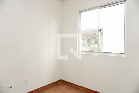 Quarto 1 de apartamento para alugar com 3 quartos, 70m² em Esplanada, Belo Horizonte
