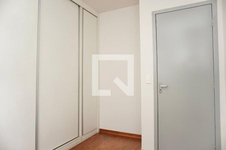 Quarto 2 de apartamento para alugar com 3 quartos, 70m² em Esplanada, Belo Horizonte
