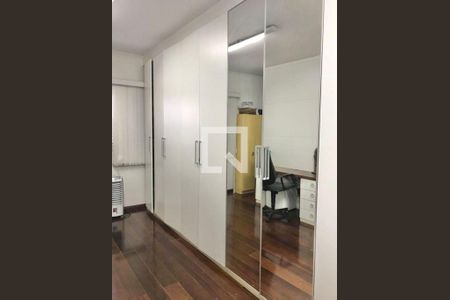 Casa à venda com 4 quartos, 200m² em Jardim da Gloria, São Paulo