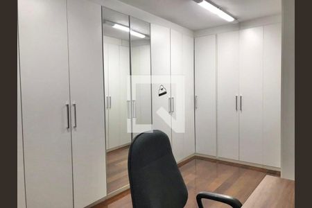 Casa à venda com 4 quartos, 200m² em Jardim da Gloria, São Paulo