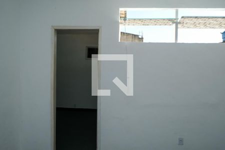 Sala de casa para alugar com 2 quartos, 200m² em Kennedy, Nova Iguaçu