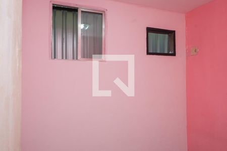 Quarto de casa para alugar com 2 quartos, 200m² em Kennedy, Nova Iguaçu