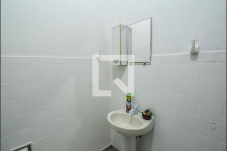 Banheiro de casa para alugar com 1 quarto, 65m² em Vila Metalúrgica, Santo André