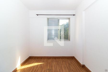 Quarto 1 de apartamento para alugar com 2 quartos, 50m² em Jardim Campo Grande, São Paulo