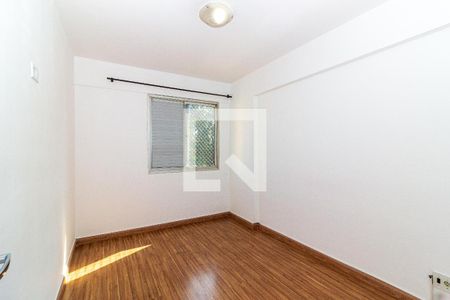 Quarto 1 de apartamento para alugar com 2 quartos, 50m² em Jardim Campo Grande, São Paulo