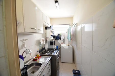 Cozinha de kitnet/studio à venda com 1 quarto, 37m² em Cambuí, Campinas