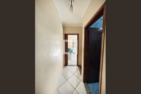 Corredor - Quartos de casa à venda com 6 quartos, 400m² em Vila Medeiros, São Paulo