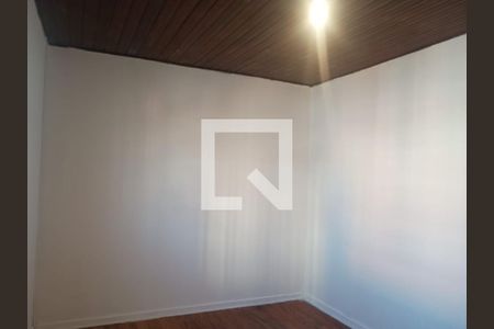 Quarto de casa para alugar com 2 quartos, 120m² em Vila Santo Estefano, São Paulo
