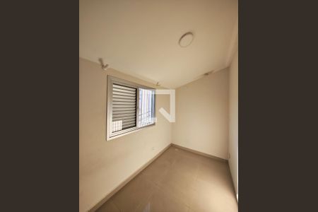 Quarto 2 de casa para alugar com 2 quartos, 70m² em Vila Medeiros, São Paulo
