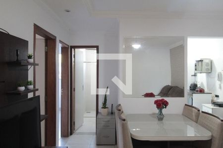 Sala de apartamento para alugar com 2 quartos, 42m² em São Francisco, Belo Horizonte